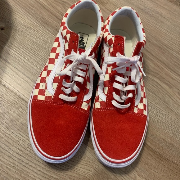 Sneakers - Picture 2 of 4